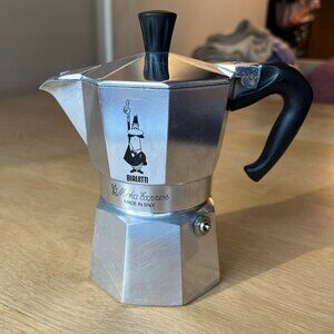Bialetti Moka Express Pot - 4 cups - Made in Italy